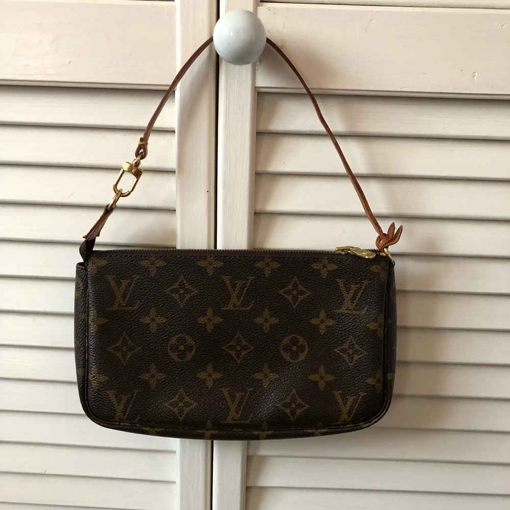Louis Vuitton pochette